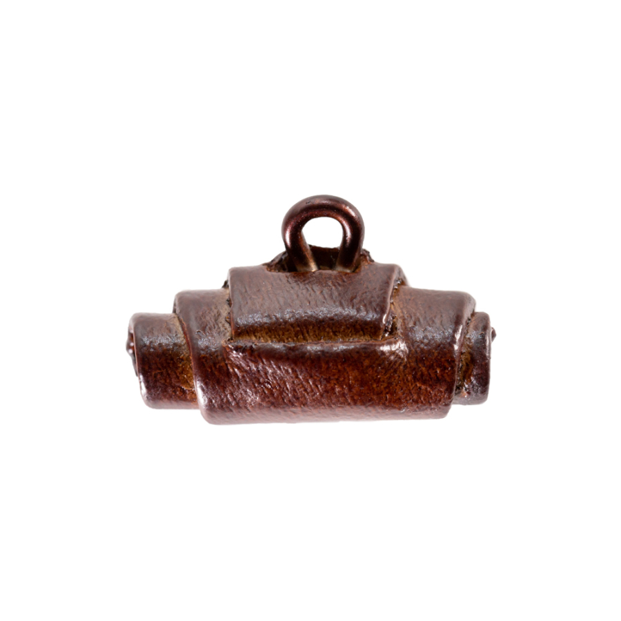 Antique Leather Toggle - 40L/25.5mm | Mood Fabrics