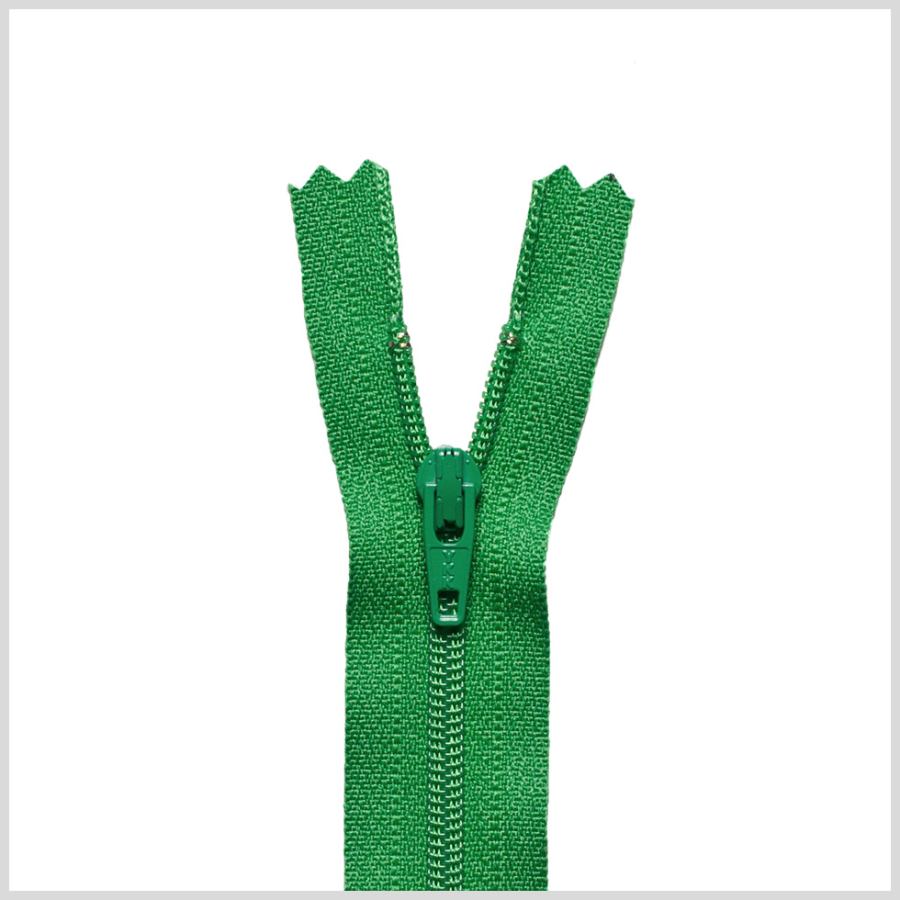 151 Grass 24 Regular Zipper | Mood Fabrics