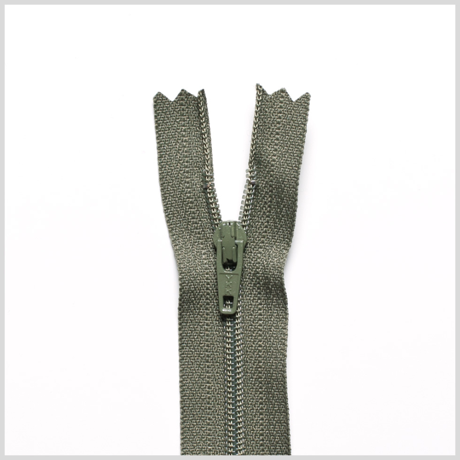 566 Olive 24 Regular Zipper | Mood Fabrics