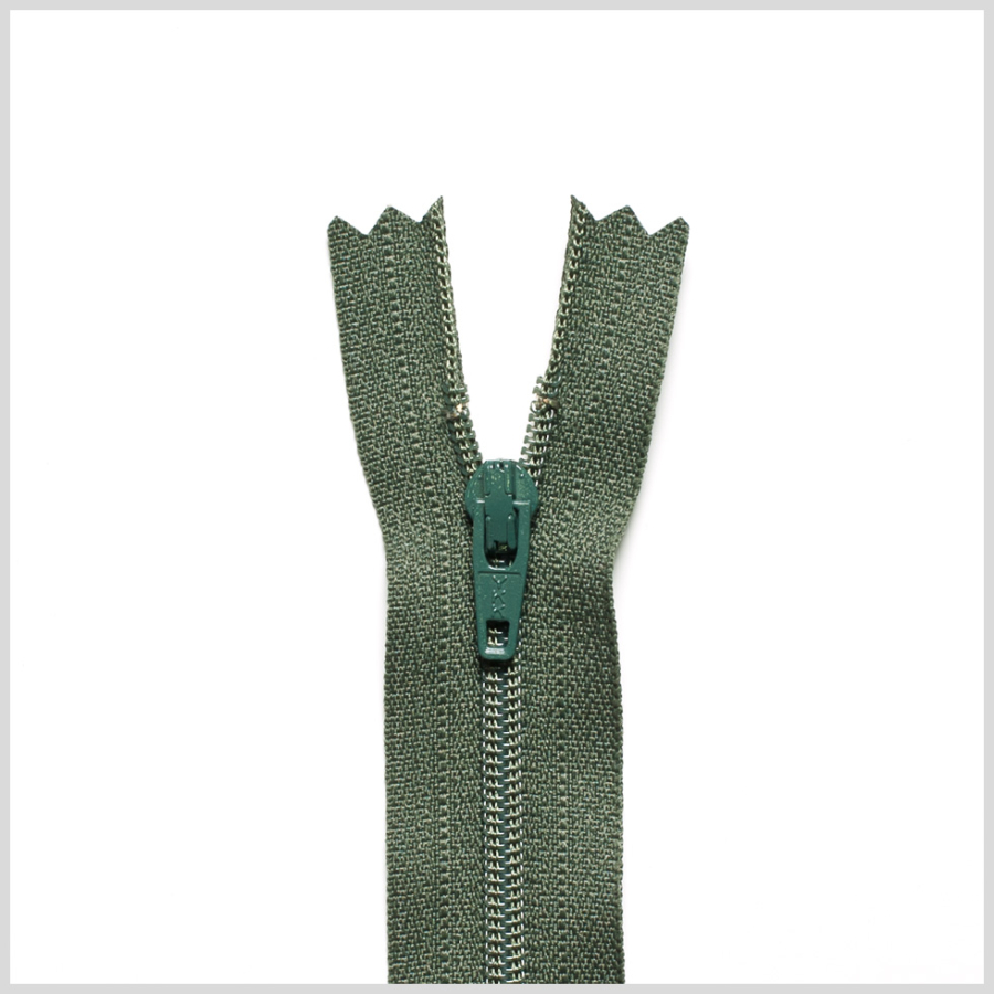 567 Pale Army 24 Regular Zipper | Mood Fabrics