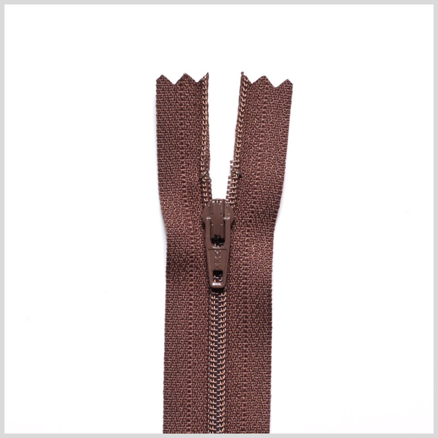 568 Chocolate 24 Regular Zipper | Mood Fabrics
