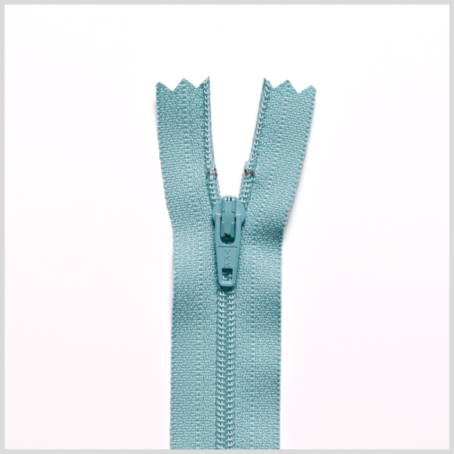 904 Pale Seafoam 24 Regular Zipper | Mood Fabrics
